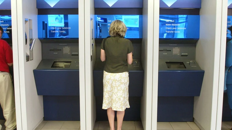 The End of Wells Fargo's Physical Branches: Why It's Happening and the Digital Banking Revolution Ahead